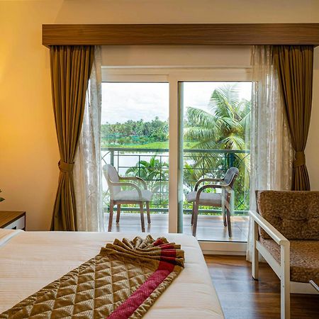 Kumarakom Park Resort 外观 照片