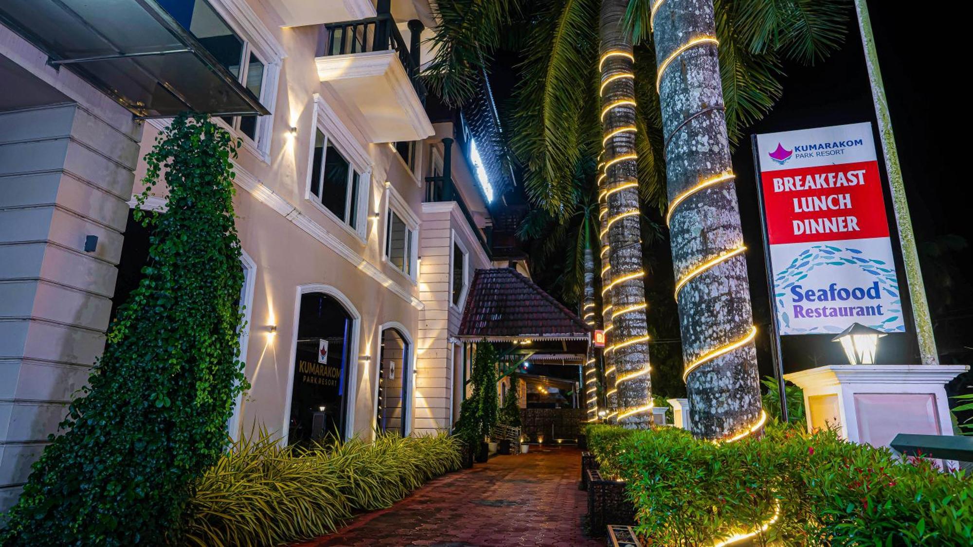 Kumarakom Park Resort 外观 照片